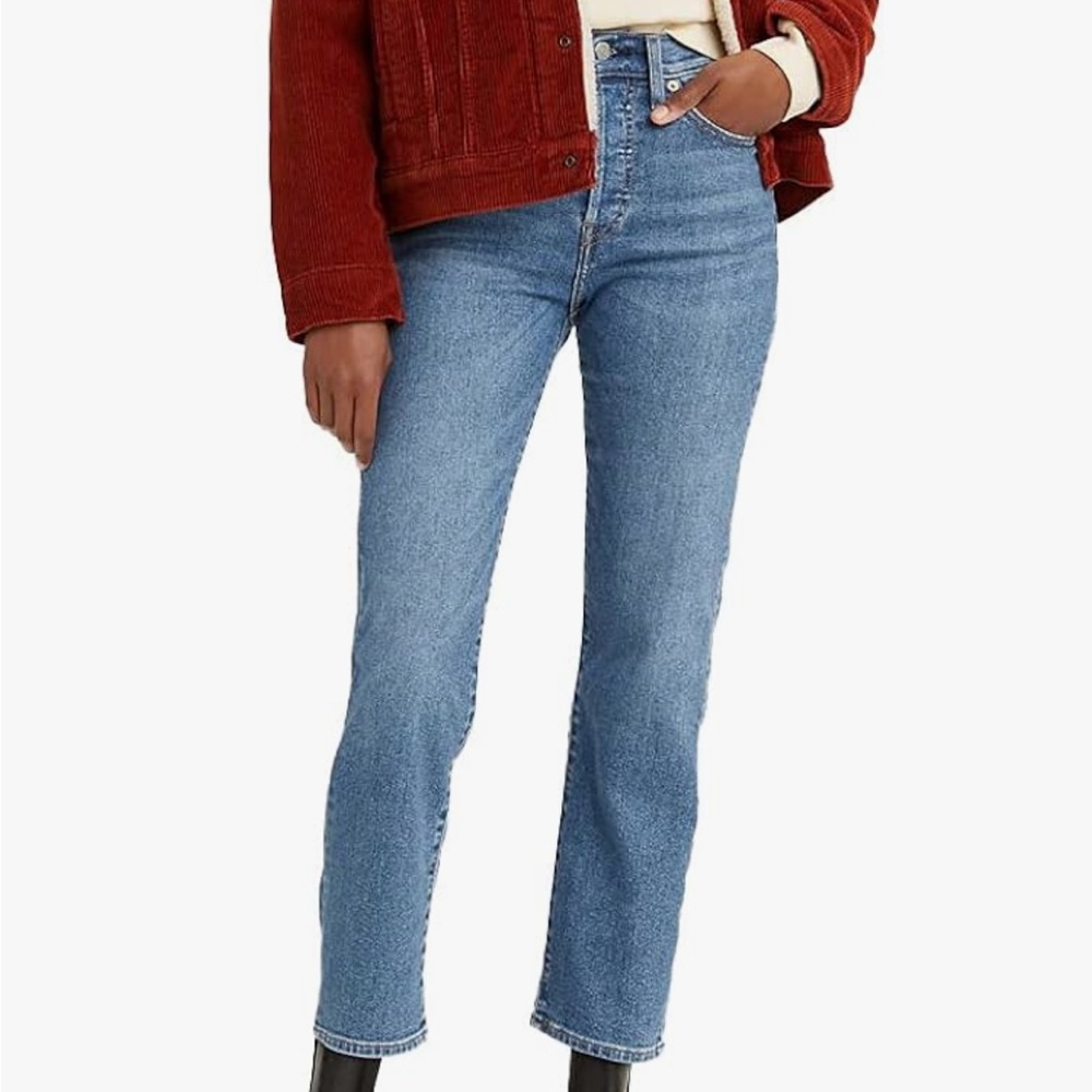 Levi’s Wedgie Straight Jeans with Button Fly